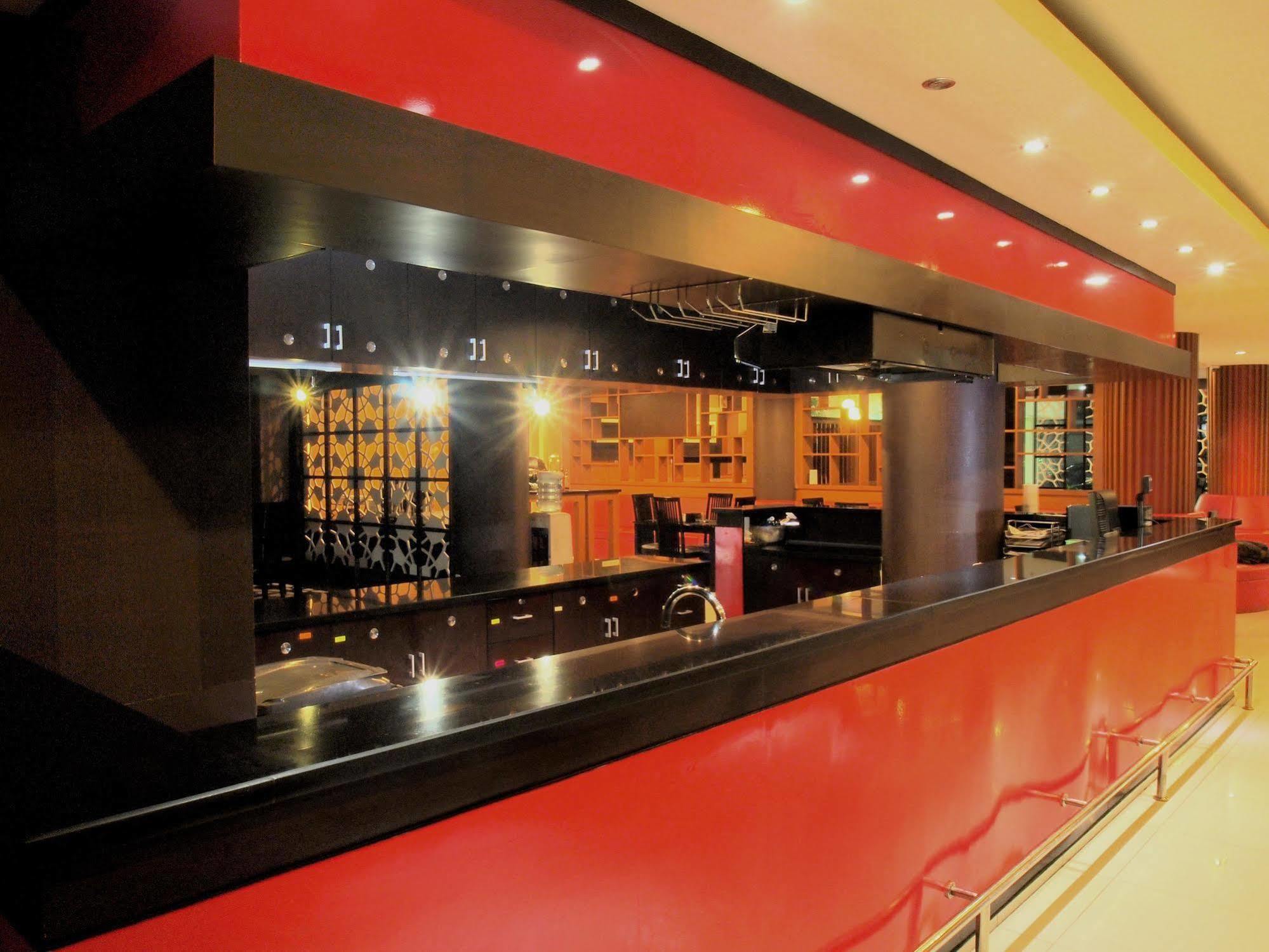 Citi M Hotel Gambir Джакарта Экстерьер фото