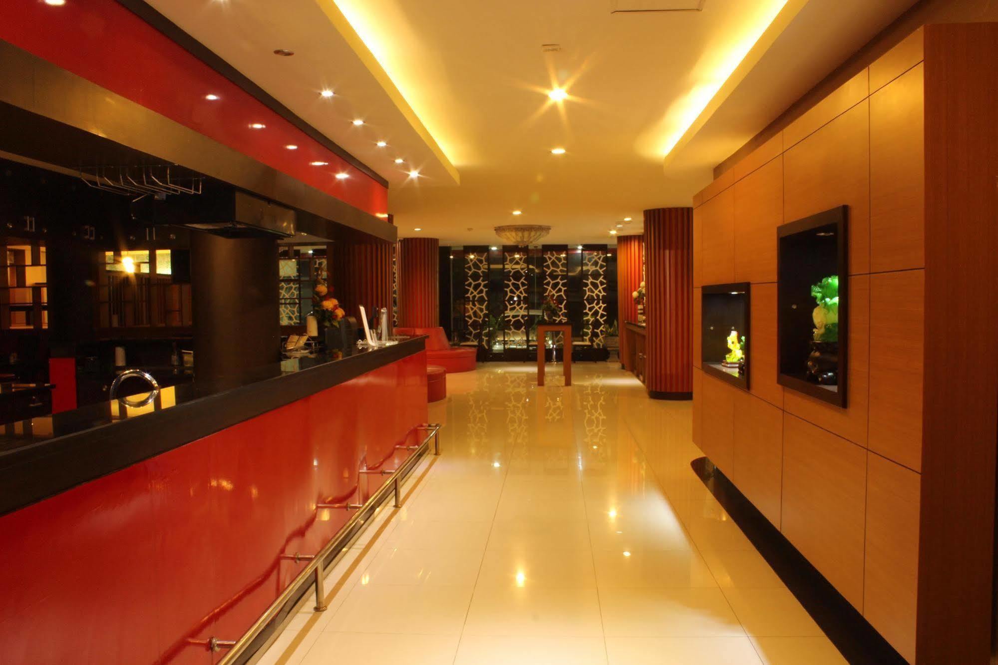 Citi M Hotel Gambir Джакарта Экстерьер фото