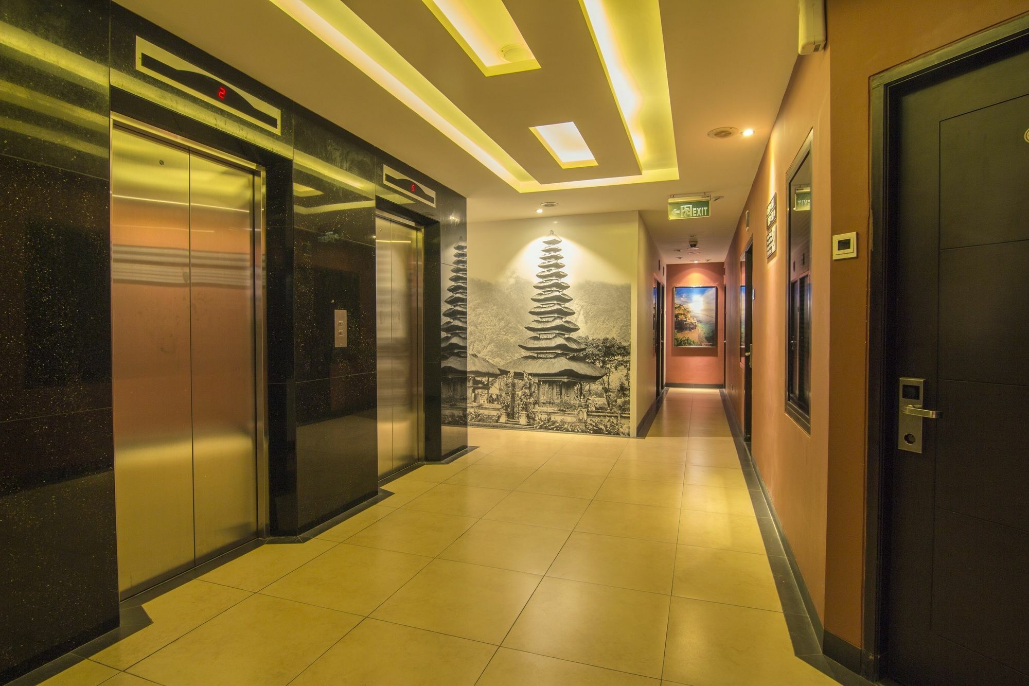 Citi M Hotel Gambir Джакарта Экстерьер фото